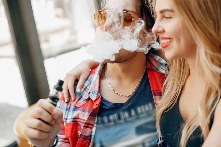 Explore e-dym for Travelling with e Cigarettes Tips and e-dym Benefits