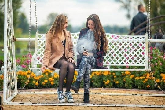 IBVape Vape Shop guide explains what are e-cigarettes, health facts and buying tips