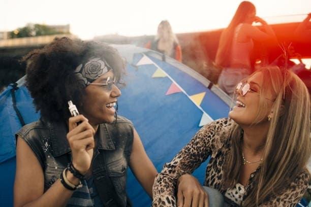 IBVape Vape Shop guide explains what are e-cigarettes, health facts and buying tips