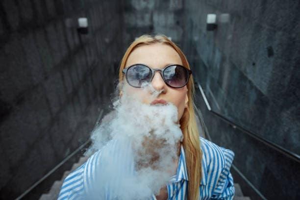 35000 Züge Vapes charging guide and practical e cigarette charging tips for longer battery life