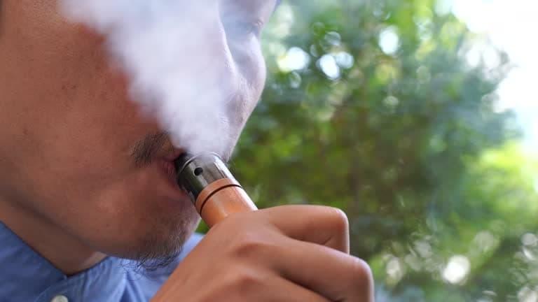 Explore Einweg E-Zigarette and e cigarette alternative to discover the best disposable vape option for your needs