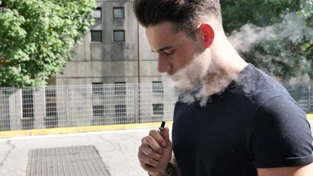poker là gì and age restriction e-cigarettes – what you need to know for players and vapers